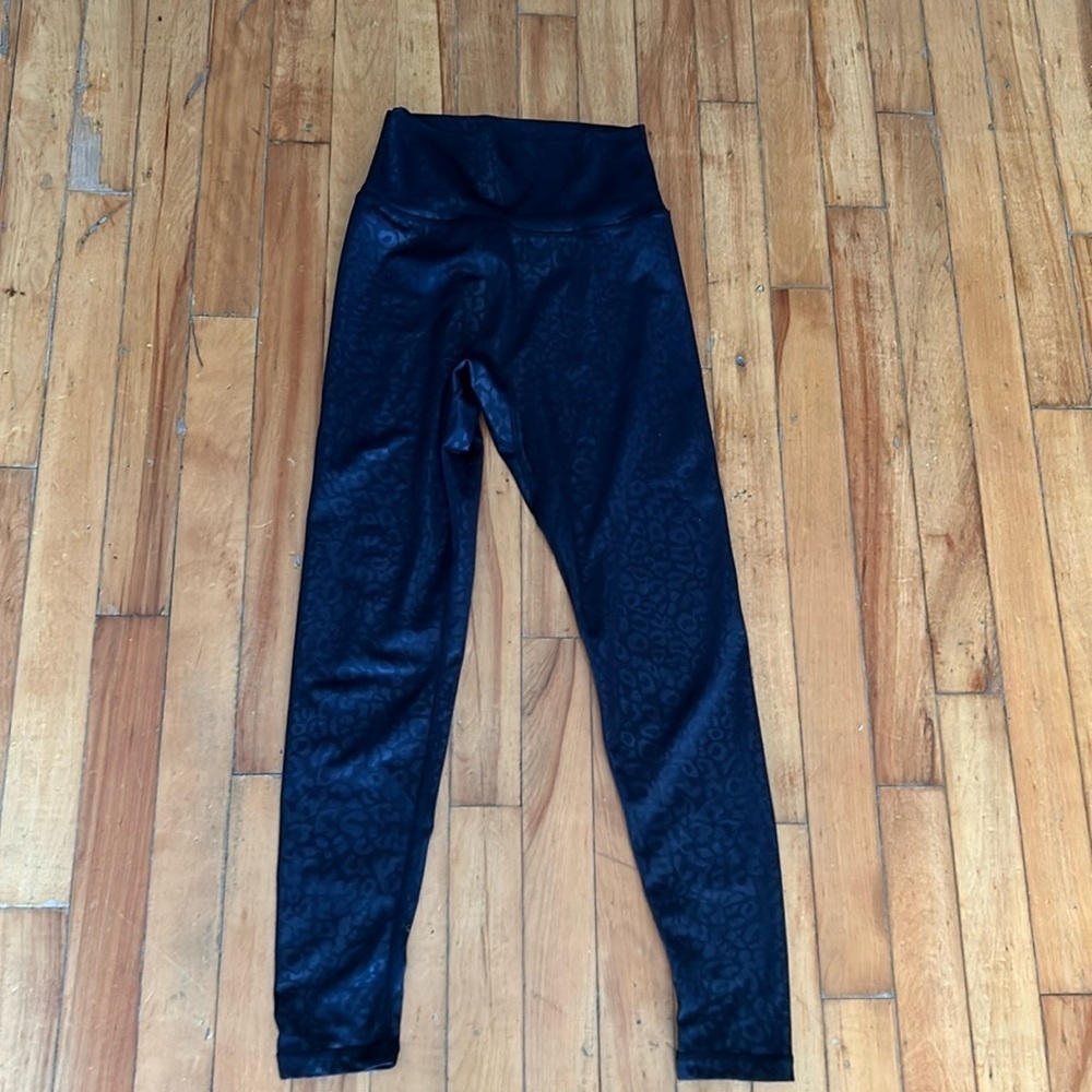 Buffbunny Rebel Leggings Black Leopard XS Like New!